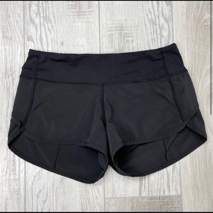 🖤 Lululemon Speed Up short. Size 6. 🖤